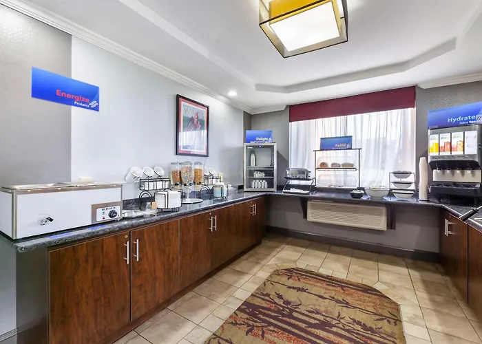 Best Western Inn At The Rochester Airport