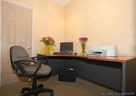 Best Western At The Airport 3*